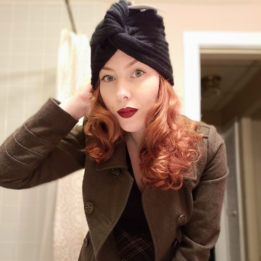 Meet your Posher, Lola